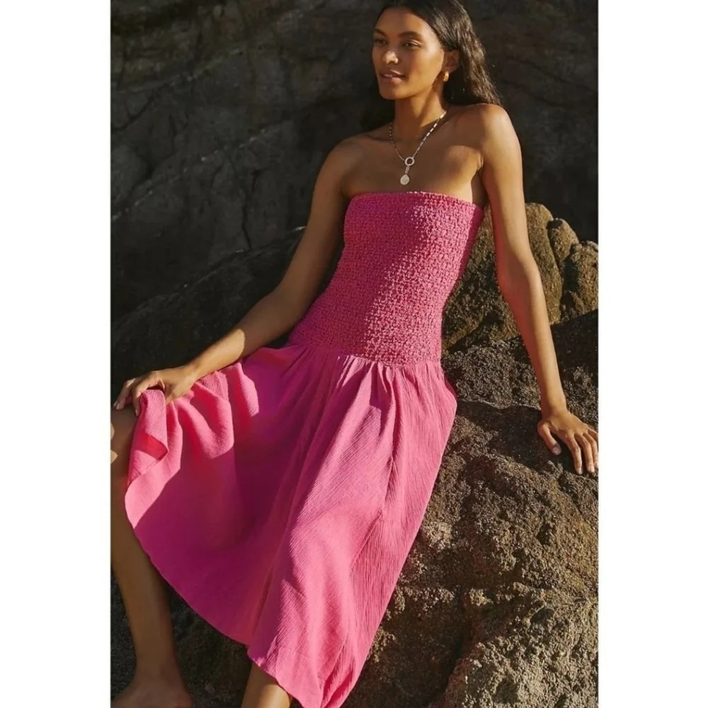 Elegant Pink Strapless Dress - Picture 2 of 11